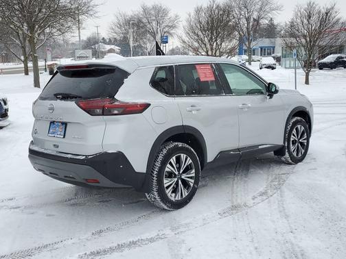 2022 Nissan Rogue SV