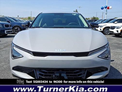 2025 Kia EV6 Wind