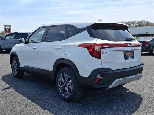 2025 Kia Seltos LX