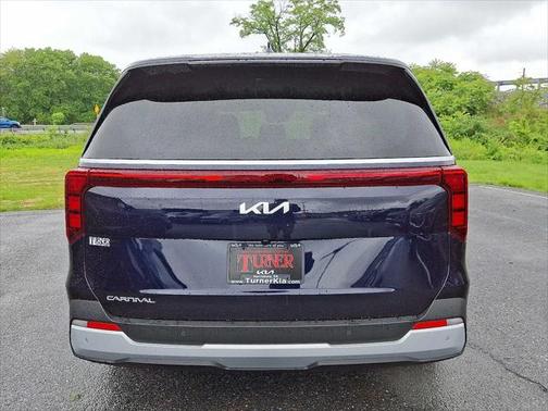2025 Kia Carnival LXS