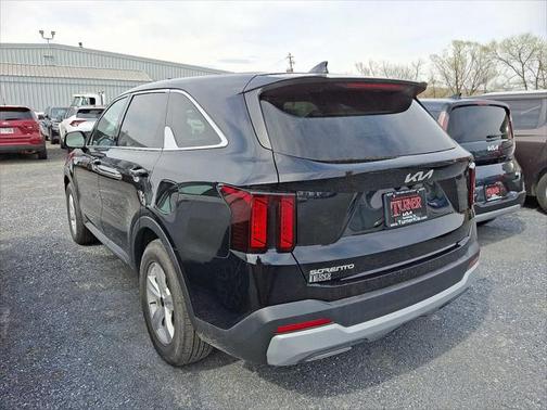 2024 Kia Sorento LX