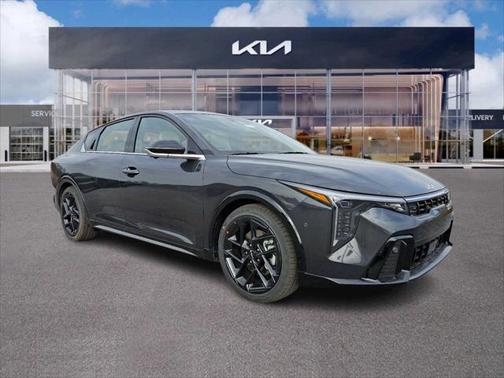 2025 Kia K4 GT-Line Turbo