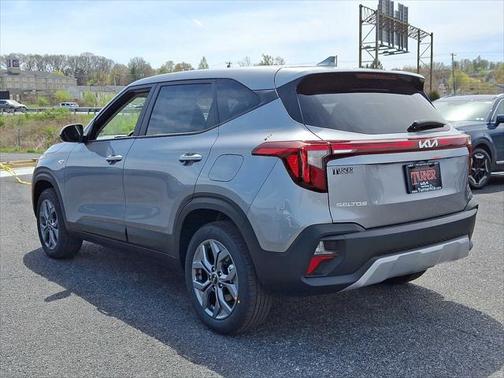 2025 Kia Seltos LX