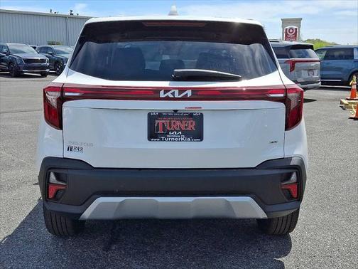 2025 Kia Seltos LX