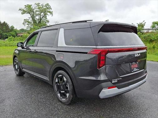 2025 Kia Carnival EX