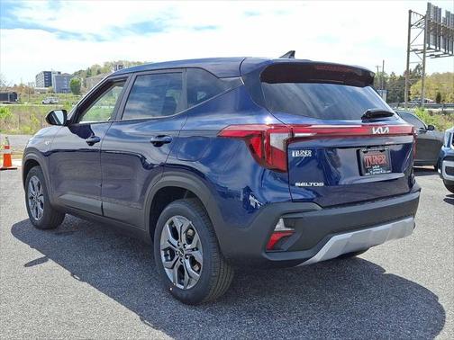 2025 Kia Seltos LX