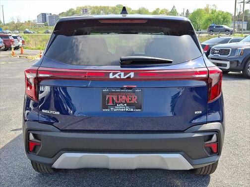 2025 Kia Seltos LX