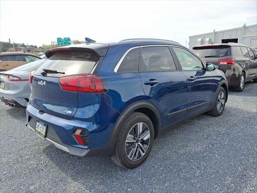 2022 Kia Niro LXS