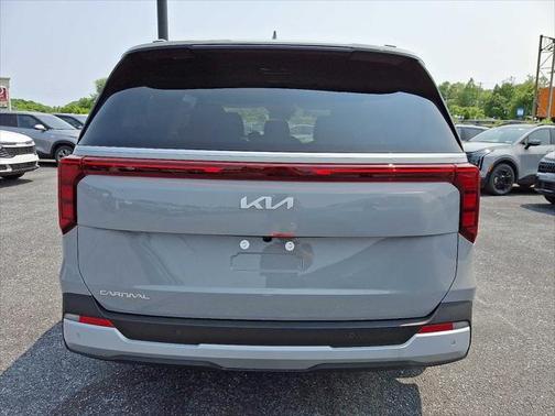 2025 Kia Carnival EX