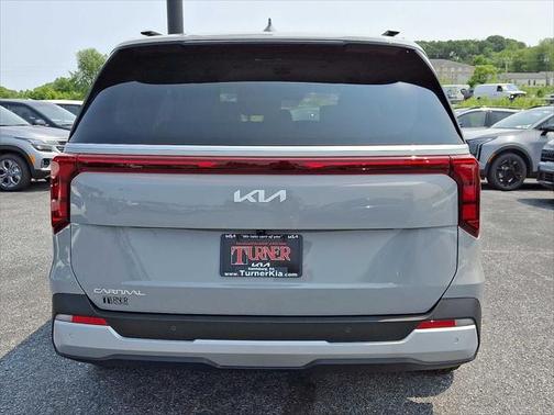 2025 Kia Carnival EX