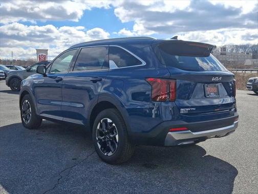 2025 Kia Sorento S