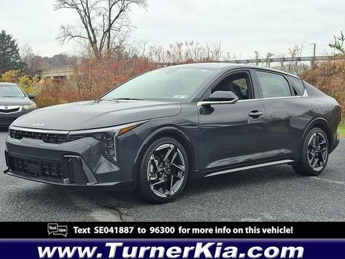 2025 Kia K4 GT-Line