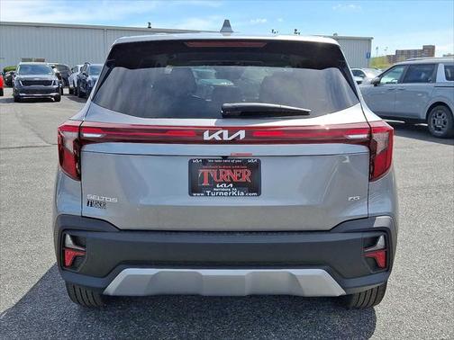 2025 Kia Seltos LX
