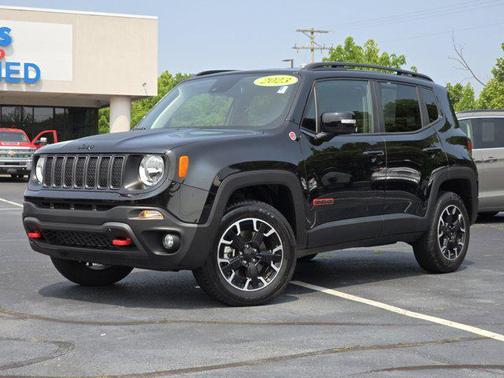 2023 Jeep Renegade Trailhawk