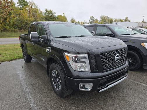 2017 Nissan Titan PRO-4X