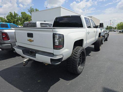 2017 Chevrolet Silverado 1500 2LT