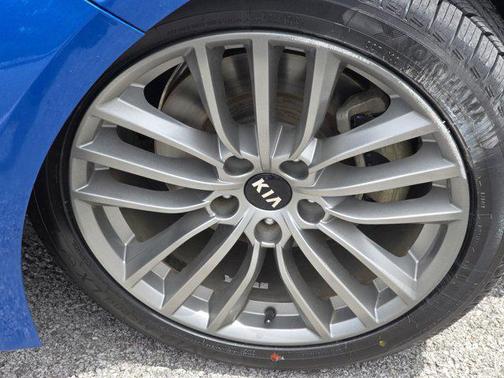2018 Kia Stinger Base