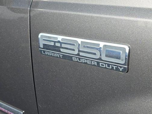 2005 Ford F-350 XLT Crew Cab Super Duty