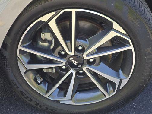 2022 Kia Forte LXS