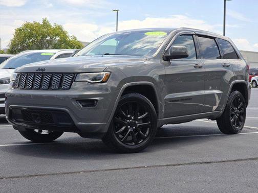 2020 Jeep Grand Cherokee Altitude