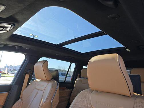 2023 Jeep Grand Cherokee L Summit Reserve