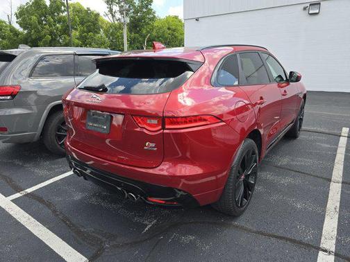 2018 Jaguar F-PACE S