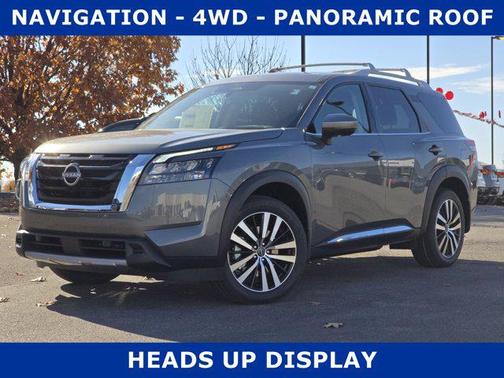 2025 Nissan Pathfinder Platinum 4WD
