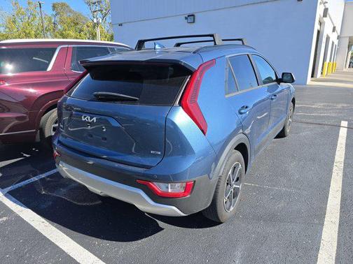 2024 Kia Niro EX