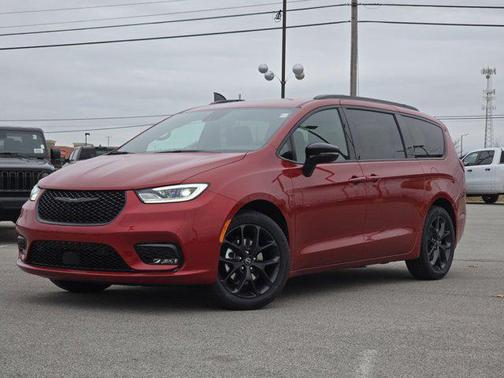 2026 Chrysler Pacifica L