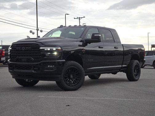 2025 RAM 2500 Laramie Crew Cab 4x4 6'4' Box