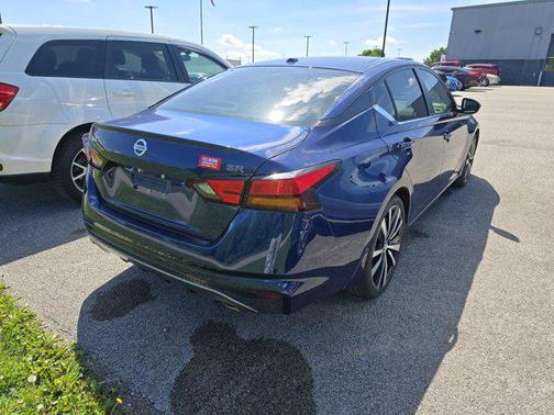 2020 Nissan Altima SR FWD