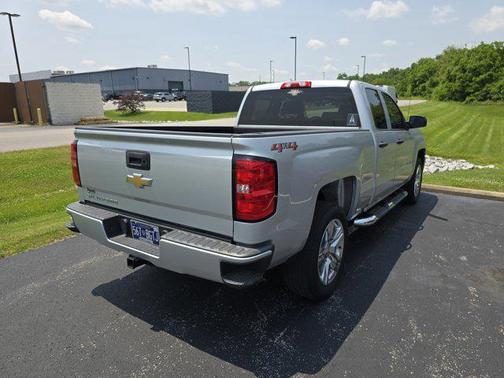 2018 Chevrolet Silverado 1500 Custom