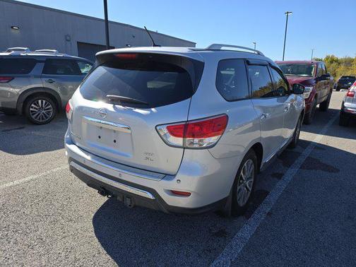 2015 Nissan Pathfinder SL