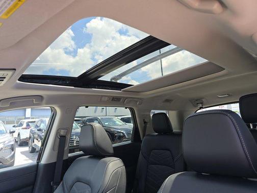 2024 Nissan Pathfinder Platinum FWD