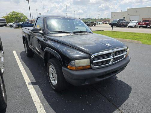 2004 Dodge Dakota Base