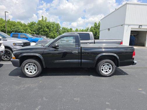 2004 Dodge Dakota Base