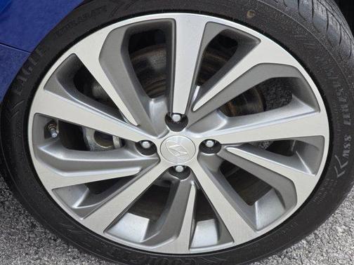 2022 Hyundai Accent Limited
