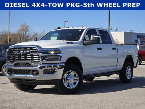 2026 RAM 2500 Tradesman Crew Cab 4x4 6'4' Box