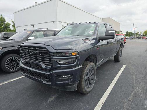 2025 RAM 2500 Big Horn Crew Cab 4x4 6'4' Box