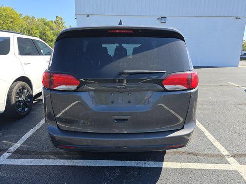 2020 Chrysler Pacifica Touring