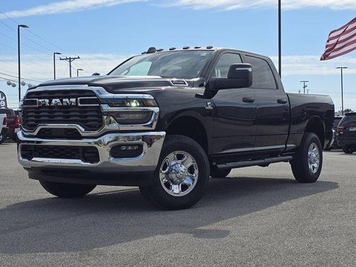 2026 RAM 2500 Tradesman Crew Cab 4x4 6'4' Box