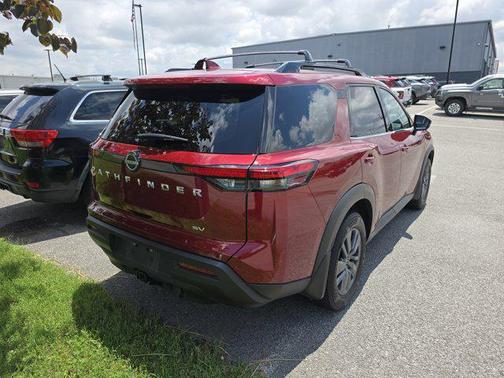 2022 Nissan Pathfinder SV 2WD