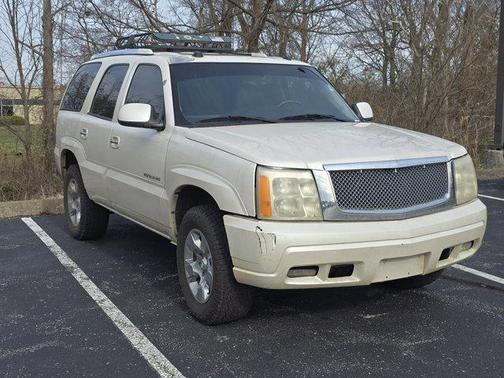 2005 Cadillac Escalade Base