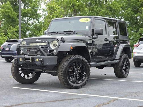 2016 Jeep Wrangler Unlimited Sahara