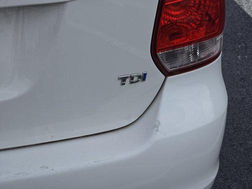 2011 Volkswagen Jetta SportWagen TDI