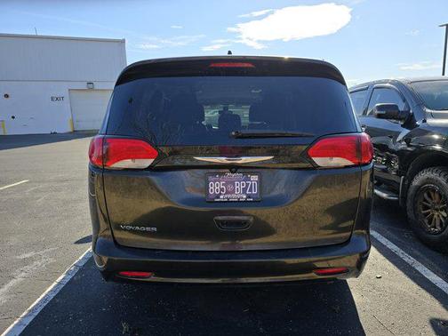 2021 Chrysler Voyager LXI