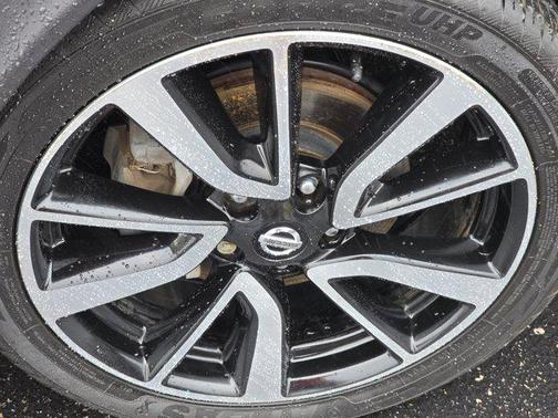 2017 Nissan Rogue Sport SL