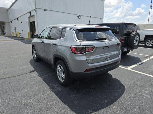 2023 Jeep Compass Sport