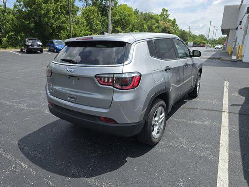 2023 Jeep Compass Sport