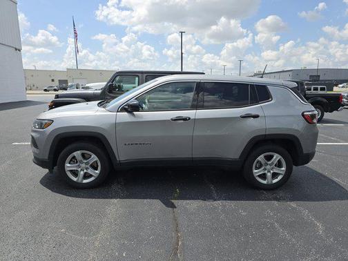 2023 Jeep Compass Sport